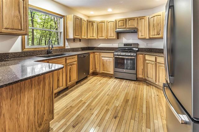 Builiding view eight for 149 Oak Marr, Houghton Lake, MI. 48629