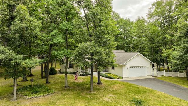 Builiding view forty one for 149 Oak Marr, Houghton Lake, MI. 48629