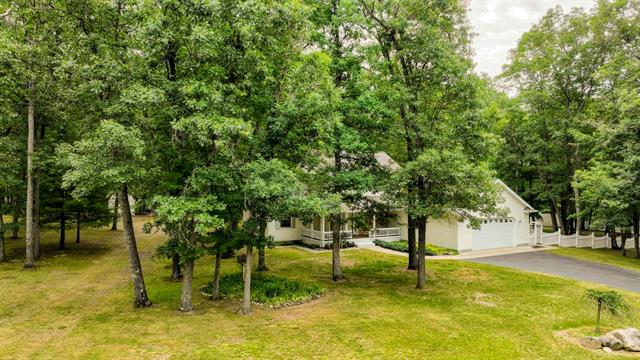 Builiding view forty for 149 Oak Marr, Houghton Lake, MI. 48629