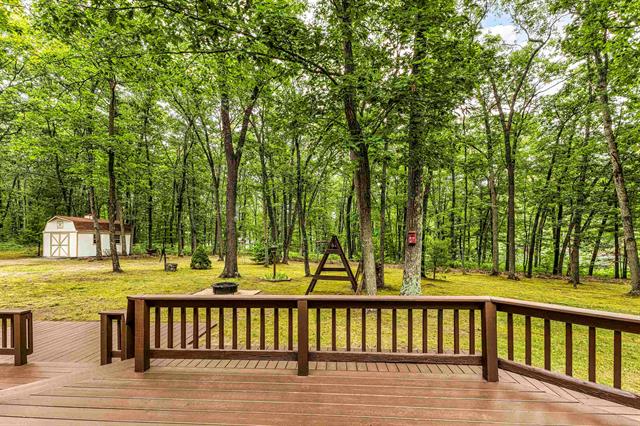 Builiding view thirty seven for 149 Oak Marr, Houghton Lake, MI. 48629