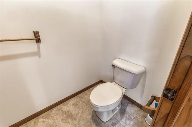 Builiding view twenty for 149 Oak Marr, Houghton Lake, MI. 48629