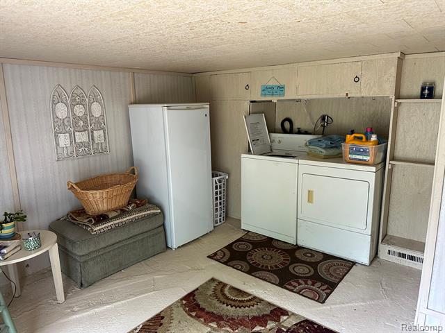 Builiding view eighteen for 7980 Gilford, Reese, MI. 48757