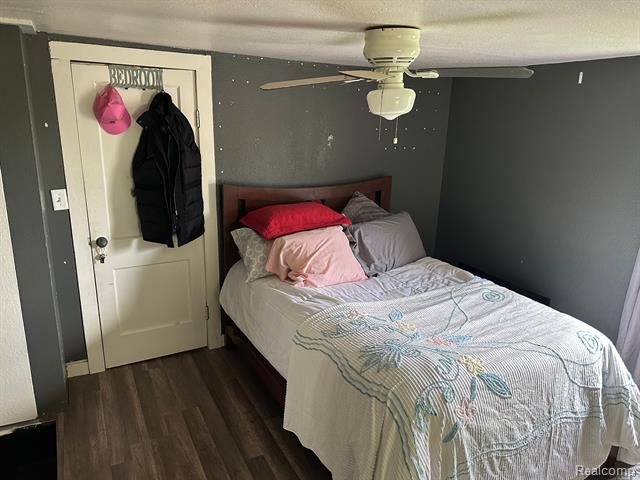 Builiding view fifteen for 7980 Gilford, Reese, MI. 48757