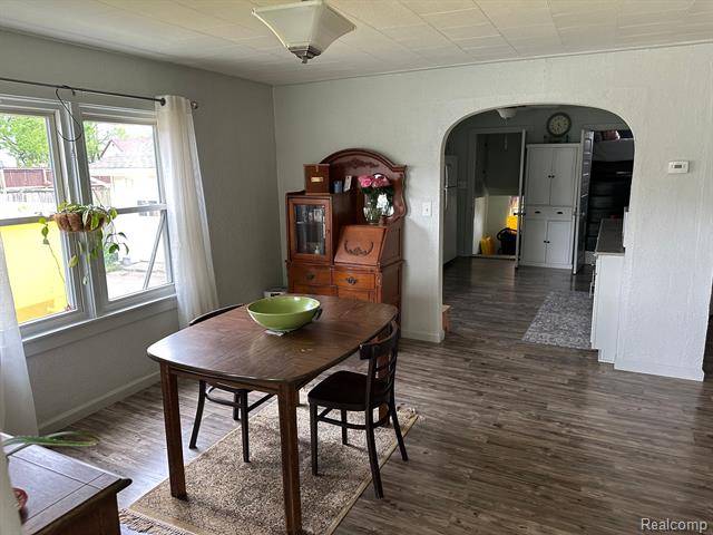 Builiding view one for 7980 Gilford, Reese, MI. 48757