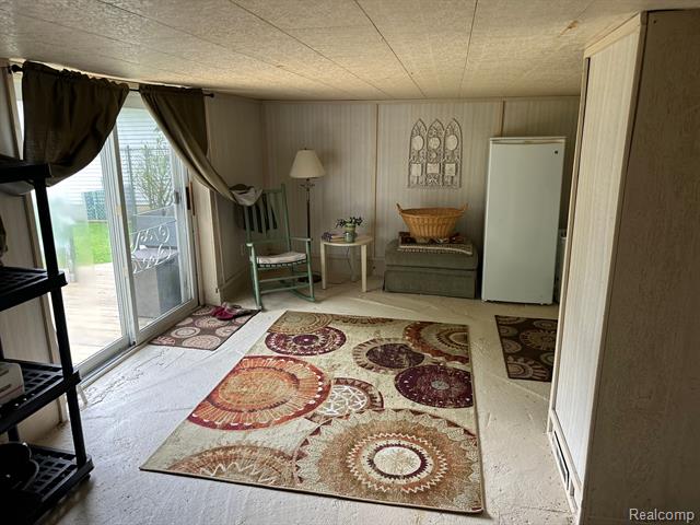 Builiding view seventeen for 7980 Gilford, Reese, MI. 48757