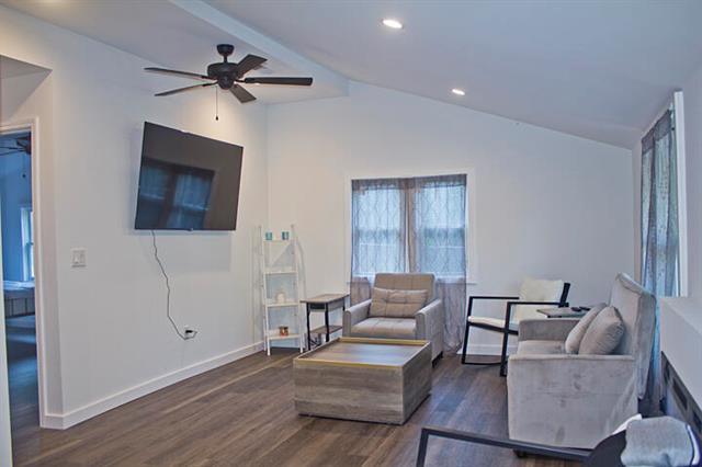 Builiding view six for 93402 Lee, Dowagiac, MI. 49047