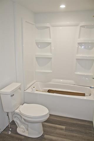 Builiding view twenty one for 93402 Lee, Dowagiac, MI. 49047