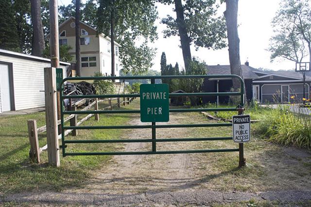 Builiding view twenty six for 93402 Lee, Dowagiac, MI. 49047