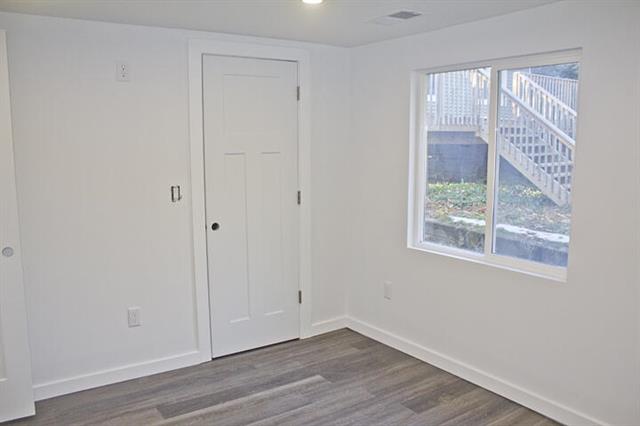 Builiding view twenty for 93402 Lee, Dowagiac, MI. 49047