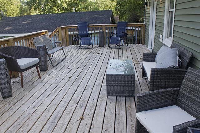 Builiding view two for 93402 Lee, Dowagiac, MI. 49047