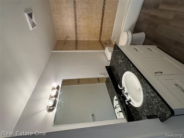 Builiding view eight for 7889 Chilson, Pinckney, MI. 48169