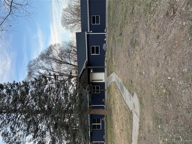 Builiding view one for 7889 Chilson, Pinckney, MI. 48169