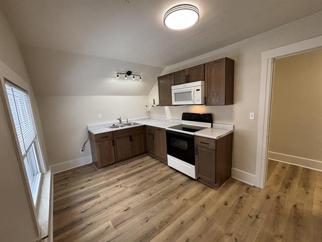 Builiding view eight for 428 Ideal, Milan, MI. 48160