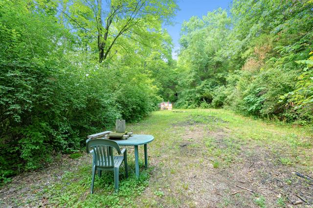 Builiding view fifty for 22100 Uldriks, Battle Creek, MI. 49017