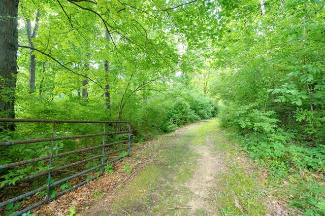 Builiding view forty eight for 22100 Uldriks, Battle Creek, MI. 49017