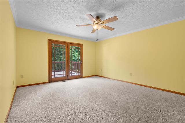 Builiding view seventeen for 22100 Uldriks, Battle Creek, MI. 49017