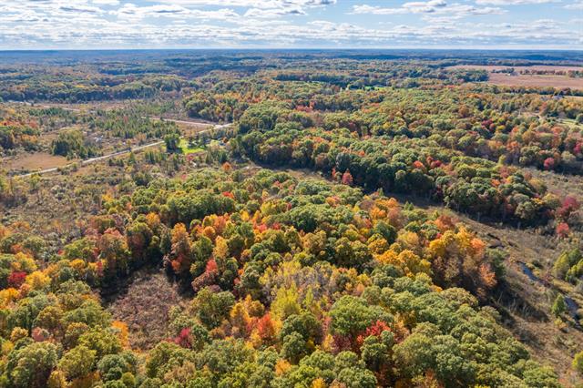 Builiding view seventy six for 22100 Uldriks, Battle Creek, MI. 49017