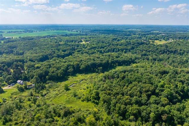 Builiding view sixty five for 22100 Uldriks, Battle Creek, MI. 49017