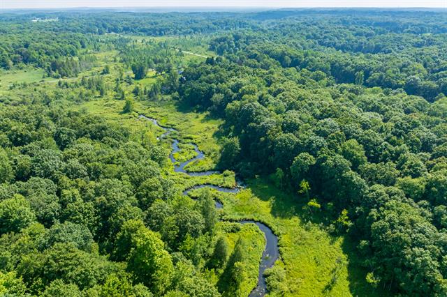 Builiding view sixty nine for 22100 Uldriks, Battle Creek, MI. 49017