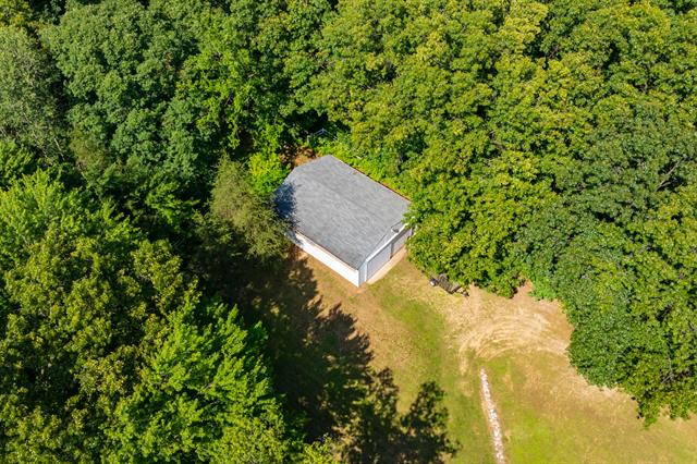 Builiding view sixty one for 22100 Uldriks, Battle Creek, MI. 49017