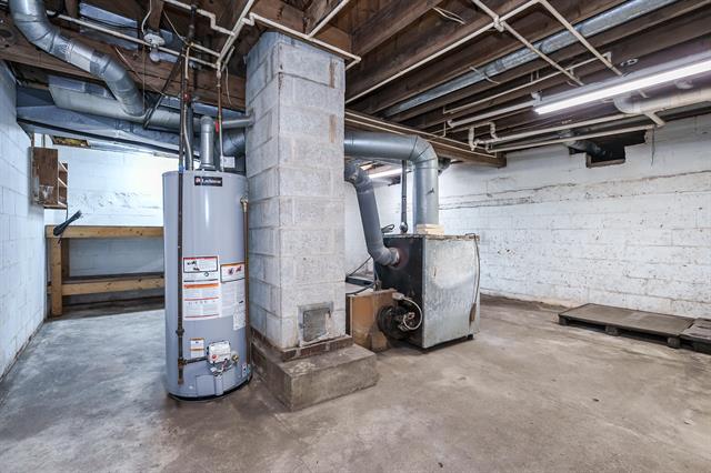 Builiding view thirty four for 22100 Uldriks, Battle Creek, MI. 49017