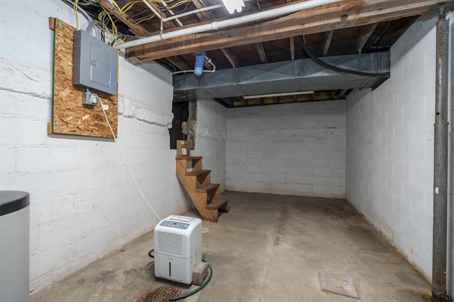 Builiding view thirty six for 22100 Uldriks, Battle Creek, MI. 49017