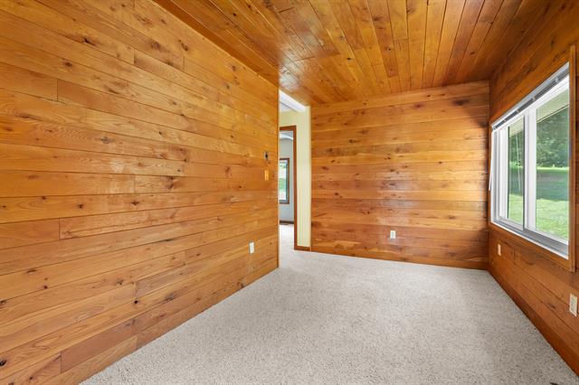 Builiding view thirty three for 22100 Uldriks, Battle Creek, MI. 49017