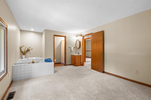 Builiding view twenty five for 22100 Uldriks, Battle Creek, MI. 49017