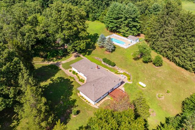 front view for 22100 N Uldriks Drive, Battle Creek, Mi. 49017