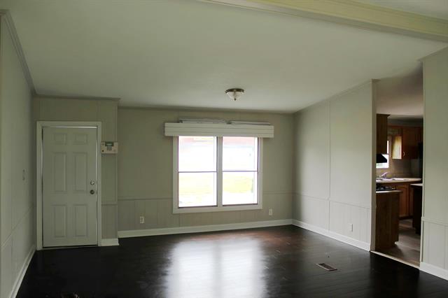 Builiding view five for 5249 Lapeer, Burton, MI. 48509