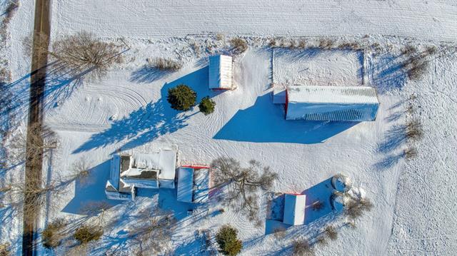 Builiding view fifty five for 14071 Hutchison, Albion, MI. 49224