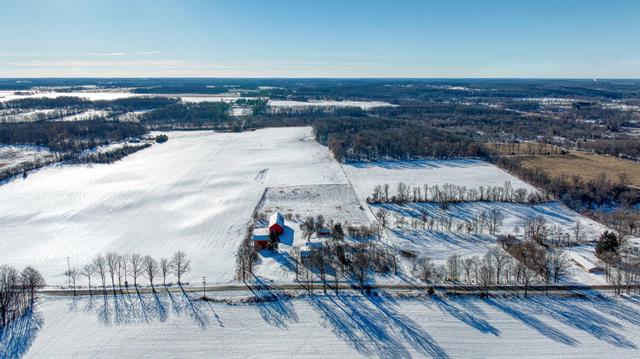 Builiding view fifty seven for 14071 Hutchison, Albion, MI. 49224