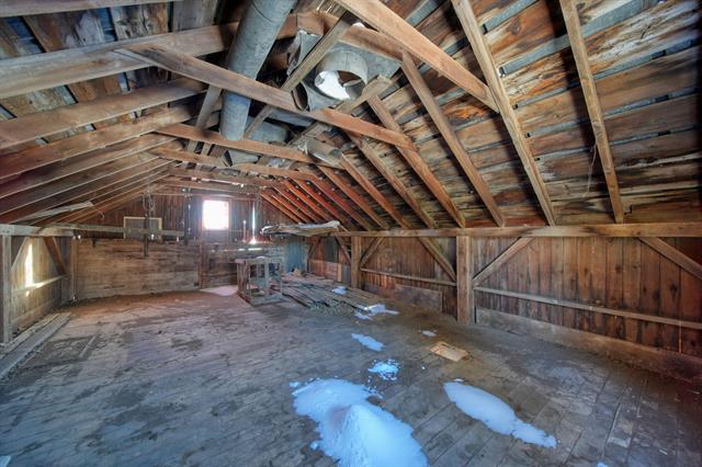 Builiding view forty for 14071 Hutchison, Albion, MI. 49224