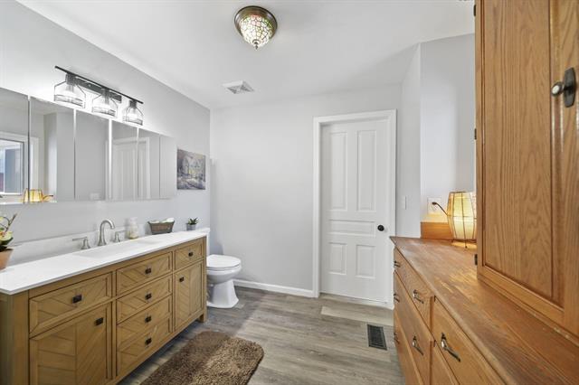 Builiding view seventeen for 14071 Hutchison, Albion, MI. 49224