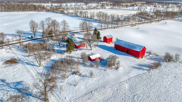 Builiding view sixty one for 14071 Hutchison, Albion, MI. 49224