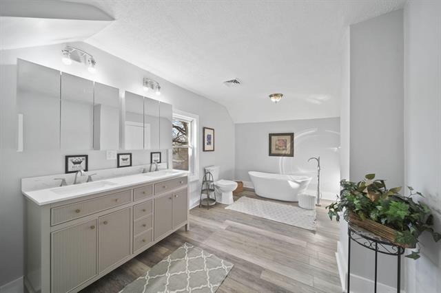 Builiding view twenty nine for 14071 Hutchison, Albion, MI. 49224