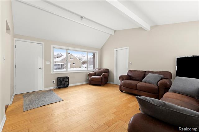 Builiding view thirteen for 4175 Motorway, Waterford, MI. 48328