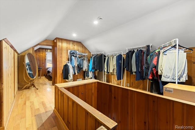 Builiding view twenty four for 4175 Motorway, Waterford, MI. 48328