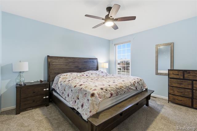 Builiding view eighteen for 7846 Fawn, Waterford, MI. 48327