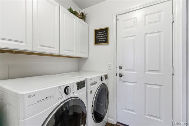 Builiding view eleven for 7846 Fawn, Waterford, MI. 48327