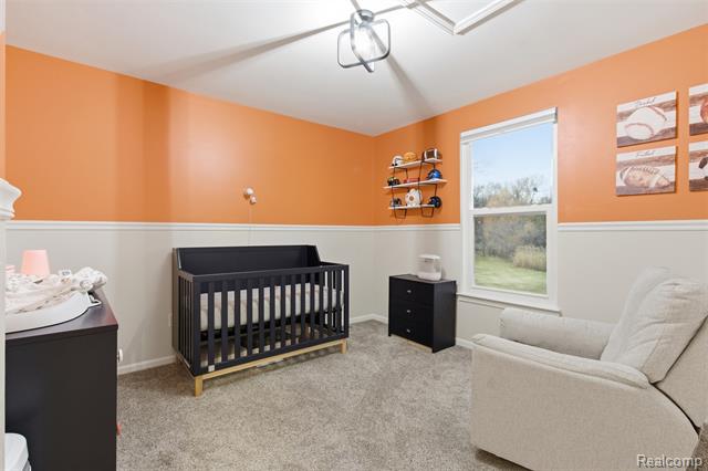 Builiding view fifteen for 7846 Fawn, Waterford, MI. 48327