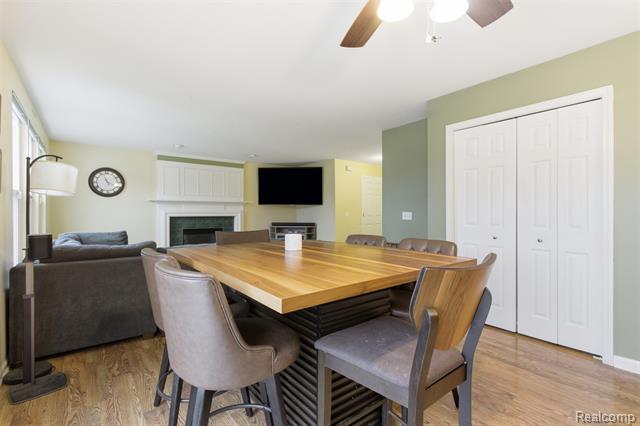 Builiding view five for 7846 Fawn, Waterford, MI. 48327