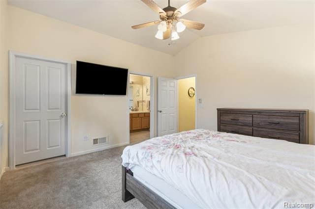 Builiding view thirteen for 7846 Fawn, Waterford, MI. 48327