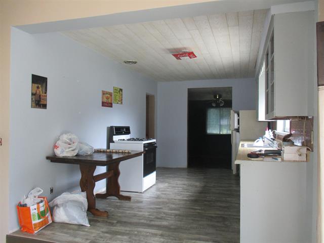 Builiding view eight for 523 Union, Saint Louis, MI. 48880