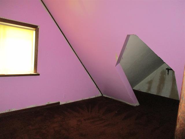 Builiding view eighteen for 523 Union, Saint Louis, MI. 48880