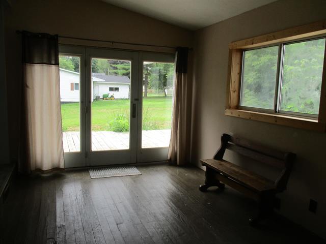 Builiding view five for 523 Union, Saint Louis, MI. 48880