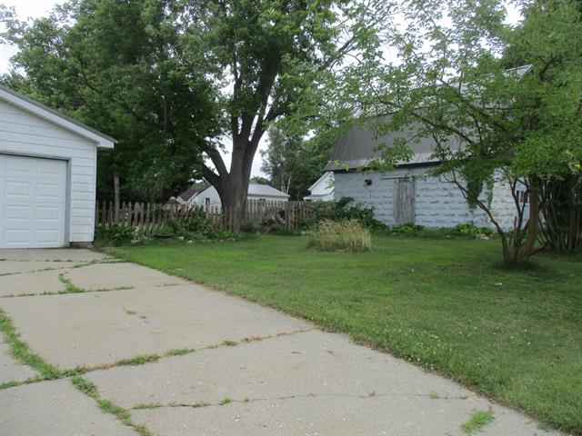 Builiding view thirty for 523 Union, Saint Louis, MI. 48880