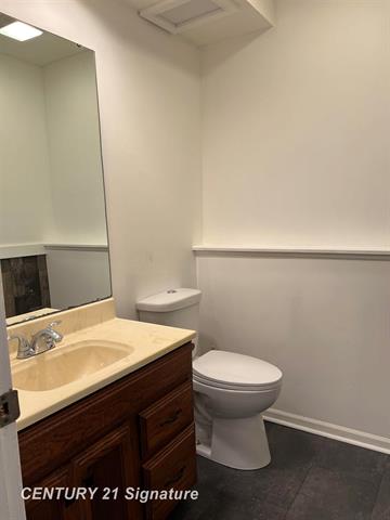 Builiding view fourteen for 335 Beach, Mount Morris, MI. 48458