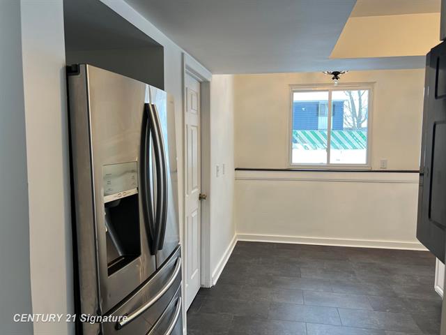 Builiding view six for 335 Beach, Mount Morris, MI. 48458