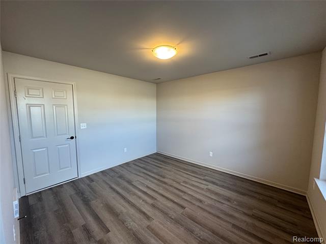 Builiding view four for 56054 Madison, New Hudson, MI. 48165